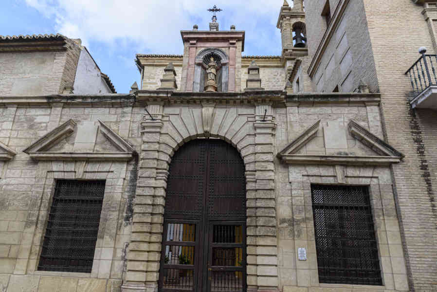 Málaga - Antequera 10 - iglesia Nuestra Señora de los Remedios.jpg